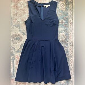 Boston Proper knee length easy pack no wrinkle dress navy size 8